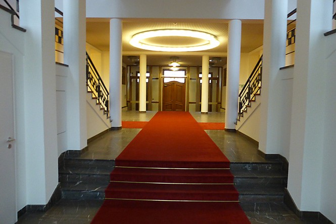 Kronprinzenpalais 21